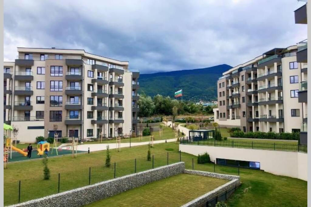 Apartment Yellow Apart @ Vitosha,